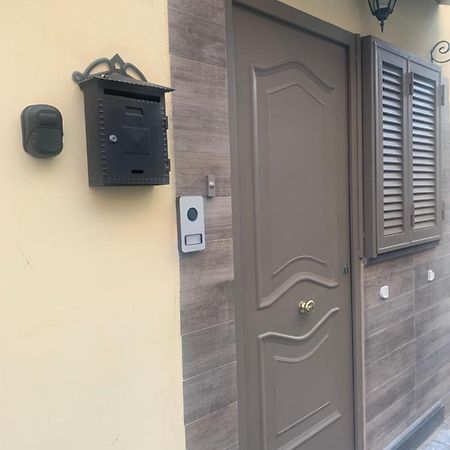 The Small House In Naples Apartman Kültér fotó